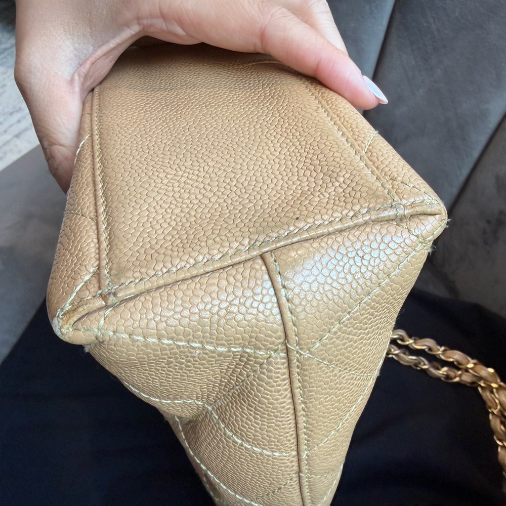 Rare CHANEL Kelly Iridescent Caviar Tote Shopper Bag - Picture 14 of 17